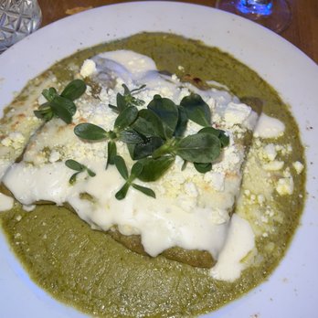 Carajillo - Enchiladas suizas were not good, the cheese and cream on top was overpowering. - Mexican Near Me - México, D.F., DIF Carajillo - Enchiladas suizas were not good, the cheese and cream on top was overpowering. - Mexican Near Me - México, D.F., DIF