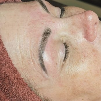 Cloudy Hour Beauty - Beautiful eyebrow wax - Waxing Near Me Cloudy Hour Beauty - Beautiful eyebrow wax - Waxing Near Me