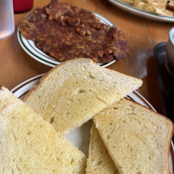 Polly's Pancake Parlor - Breakfast & Brunch Near Me - Sugar Hill, New Hampshire