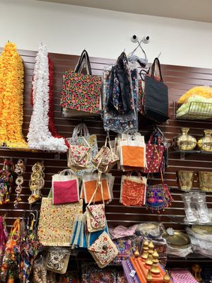 VIVEK FLOWERS - Updated August 2024 - 44 Photos - 1734 Oak Tree Rd