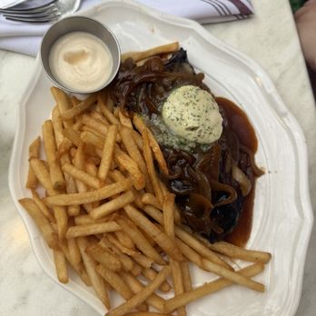 Pomeroy - Steak A La Bordelaise - French Near Me - Winnetka, Illinois