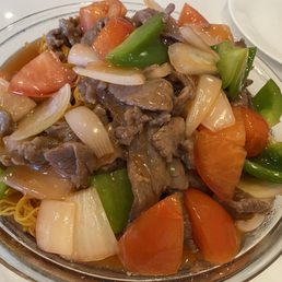 Tomato Beef Pan Fried Noodle/蕃茄牛肉煎麵