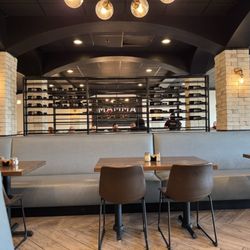 Mamma Lucia of College Park - Dining area and wine racks