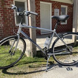 Gemini Bicycle & Ski Center - Jamis Citizen 1 Hybrid Bike