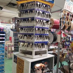 Martin Hardware - Key copying machine