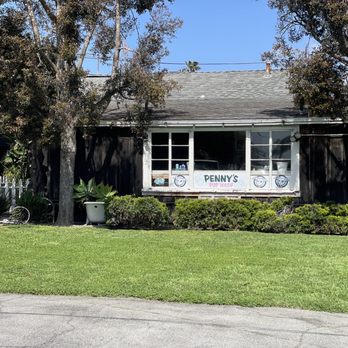 Penny's Pup Wash - Pet Groomers Near Me - Costa Mesa, California