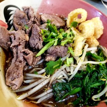 DAKZEN - Boat noodle - Thai Near Me - Somerville, Massachusetts DAKZEN - Boat noodle - Thai Near Me - Somerville, Massachusetts