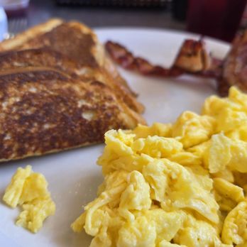 Daisy Dukes Diner - French toast - Southern Near Me - Kenner, Louisiana Daisy Dukes Diner - French toast - Southern Near Me - Kenner, Louisiana