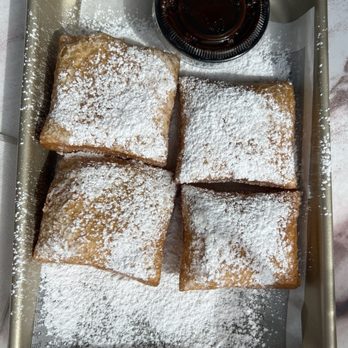 Beignets & Brew - Traditional beignet with chocolate sauce - Desserts Near Me - Orlando, Florida Beignets & Brew - Traditional beignet with chocolate sauce - Desserts Near Me - Orlando, Florida