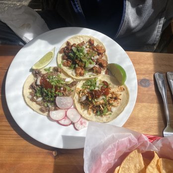 Caadxi Oaxaca - Tacos! - Mexican Near Me - Snoqualmie, Washington Caadxi Oaxaca - Tacos! - Mexican Near Me - Snoqualmie, Washington