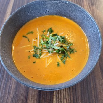 Chef Around the Block - Roasted tomato and bell peppers soup - Personal Chefs Near Me - Omaha, Nebraska Chef Around the Block - Roasted tomato and bell peppers soup - Personal Chefs Near Me - Omaha, Nebraska