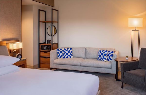 Hyatt Regency Lake Washington at Seattle's Southport by null