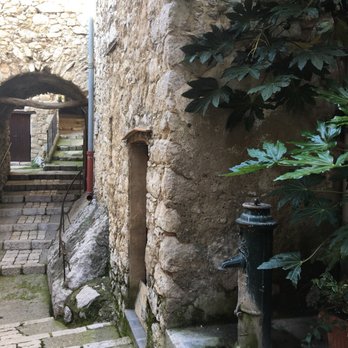 Restaurant de l'Auberge de la Madone - French Near Me - Peillon, 06 Restaurant de l'Auberge de la Madone - French Near Me - Peillon, 06