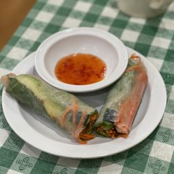 SHWE Burmese Restaurant - Meat Fresh Roll