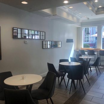Sugar Leaf - Interior - Cafes Near Me - Branson, Missouri