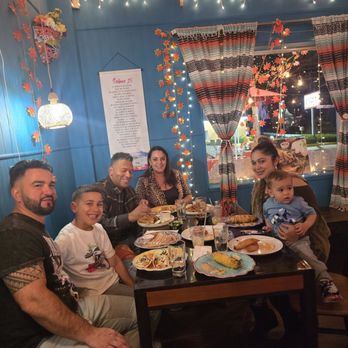 Orale Tacos West Haven - Family dinner - Spanish Near Me - West Haven, Connecticut Orale Tacos West Haven - Family dinner - Spanish Near Me - West Haven, Connecticut