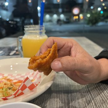 L'Roco Grill - Pastelitos so dammm good - Salvadoran Near Me - San Jose, California L'Roco Grill - Pastelitos so dammm good - Salvadoran Near Me - San Jose, California