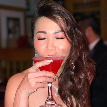 Quattro Caffe - Raspberry martini - Italian Near Me - Costa Mesa, California