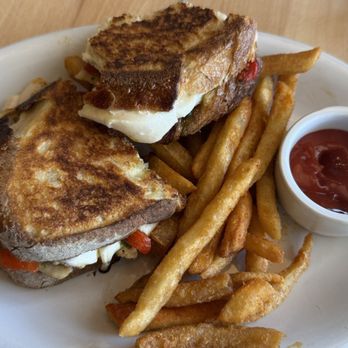 Sorriso Kitchen - Italiano Sandwiches - Breakfast & Brunch Near Me - Chatham, New Jersey Sorriso Kitchen - Italiano Sandwiches - Breakfast & Brunch Near Me - Chatham, New Jersey