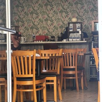 Moke’s Bread And Breakfast - Breakfast & Brunch Near Me - Honolulu, Hawaii