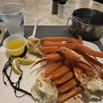 Catch 31 Fishhouse and Bar - Snow crab legs - Bars Near Me - Virginia Beach, Virginia Catch 31 Fishhouse and Bar - Snow crab legs - Bars Near Me - Virginia Beach, Virginia