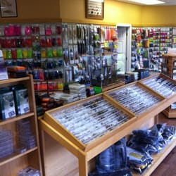 Royal Treatment Fly Fishing - Tying materials
