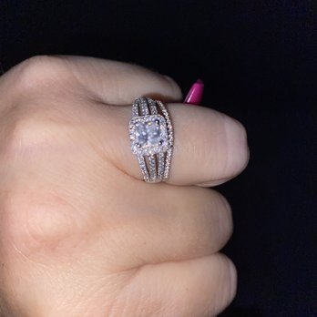 Shahin's Jewelry - This is the ring I got the damage is inside the band - Jewelry Near Me - Palmdale, California Shahin's Jewelry - This is the ring I got the damage is inside the band - Jewelry Near Me - Palmdale, California