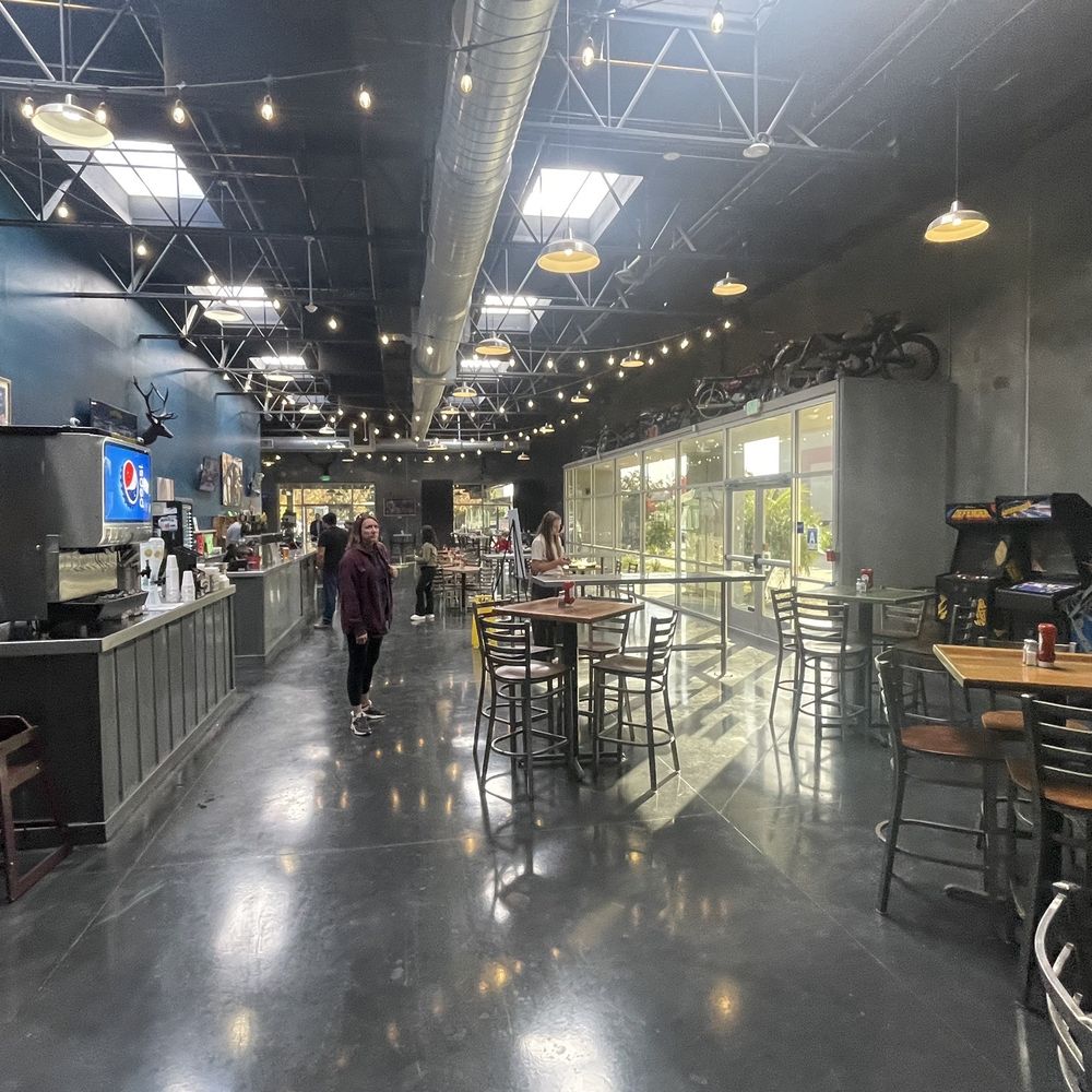 Lengthwise Brewing Company - Indoor area - Breweries Near Me - Bakersfield, California Lengthwise Brewing Company - Indoor area - Breweries Near Me - Bakersfield, California