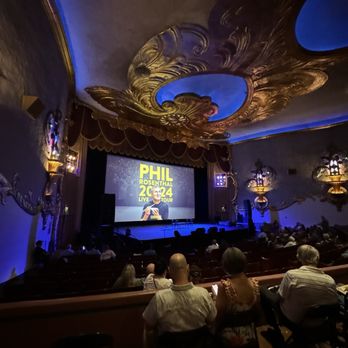 Crest Theatre - Cinema Near Me - Sacramento, California Crest Theatre - Cinema Near Me - Sacramento, California
