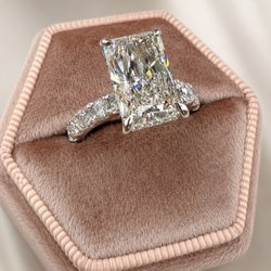 Custom radiant cut diamond engagement ring