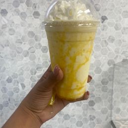 Iced blended pineapple yogurt Iced blended pineapple yogurt