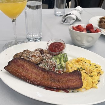 Maple & Ash - Steakhouses Near Me - Chicago, Illinois