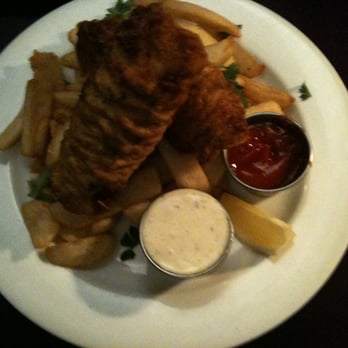 Engine Co No 28 - Alaskan catch (beer battered cod fillet, steak fries, tartar, and cocktail sauce). - American Near Me - Los Angeles, California