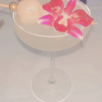 Bungalow Downtown Dining - Lychee martini - Steakhouses Near Me - Houston, Texas Bungalow Downtown Dining - Lychee martini - Steakhouses Near Me - Houston, Texas