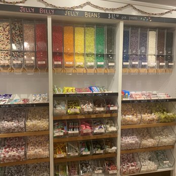 Chatham Candy Manor - Taffy - Candy Stores Near Me - Chatham, Massachusetts