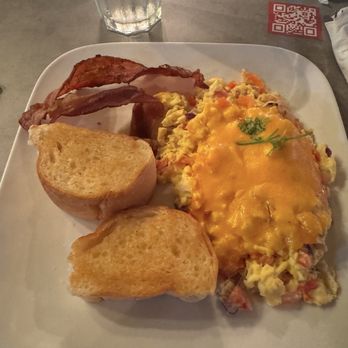 Ekelekua - egg scramble with bacon and toast - Breakfast & Brunch Near Me - Río Grande, Puerto Rico Ekelekua - egg scramble with bacon and toast - Breakfast & Brunch Near Me - Río Grande, Puerto Rico