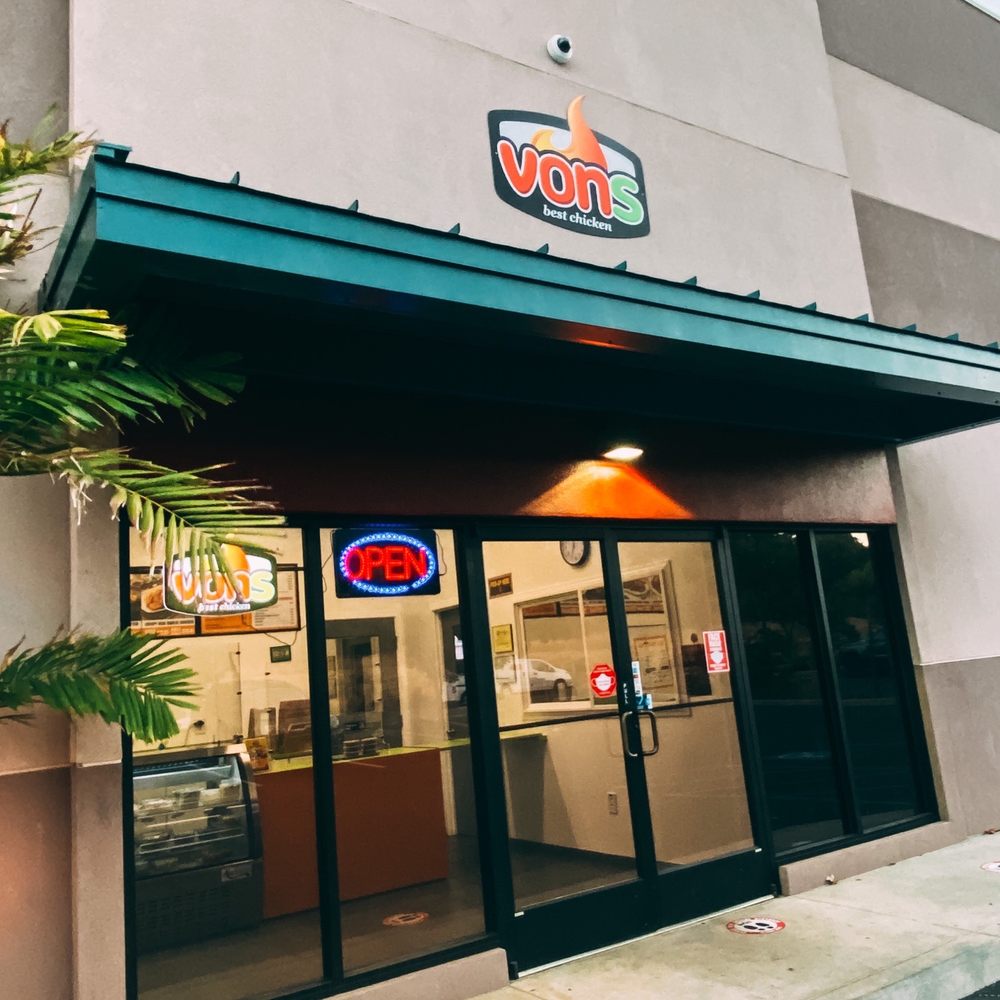 Von's Chicken - Kahului - Outside - Chicken Shop Near Me - Kahului, Hawaii