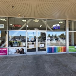 Come visit us at our Puyallup store your one stop shop for all your sewing needs including service/repair and even sewing classes!