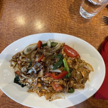 Busara Thai Cuisine - Kee-Mao (chicken) - Thai Near Me - Bellingham, Washington