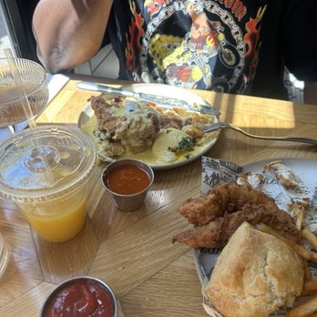 Magnolia Table - Farm Eggs Benedict (Chicken sub for Bacon) - Breakfast & Brunch Near Me - Waco, Texas Magnolia Table - Farm Eggs Benedict (Chicken sub for Bacon) - Breakfast & Brunch Near Me - Waco, Texas