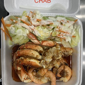 BB's Seafood & Wings - shrimp and coleslaw in a styrofoam container - Chicken Wings Near Me - Beaumont, Texas