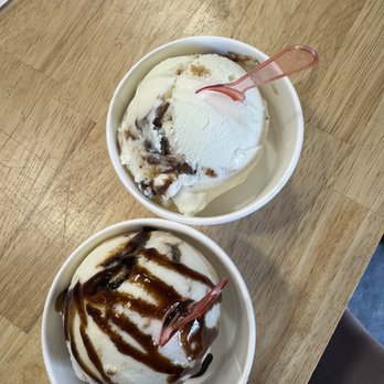 Coyote Table Artisan Kitchen - Balsamic & s'mores gelato - New American Near Me - Lakewood, Colorado Coyote Table Artisan Kitchen - Balsamic & s'mores gelato - New American Near Me - Lakewood, Colorado