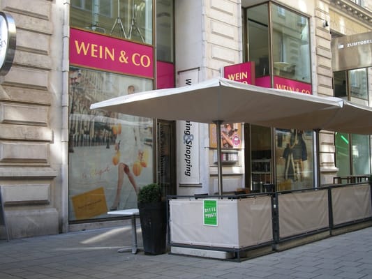 WEIN & CO Wien Stephansplatz – Weinbar & Flagshipstore by null
