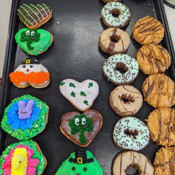 Mary Ann Donuts - a tray of decorated donuts - Donuts Near Me - Canton, Ohio Mary Ann Donuts - a tray of decorated donuts - Donuts Near Me - Canton, Ohio