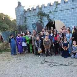 Sinister Tombs Haunted House - Cast Sinister Tombs