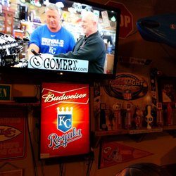 Neighbors Tavern