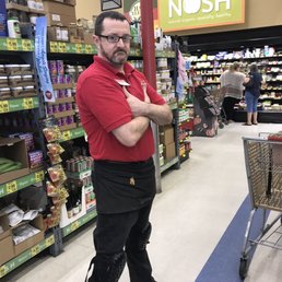 HORRIBLE MANAGEMENT ! I will never shop at this store again!