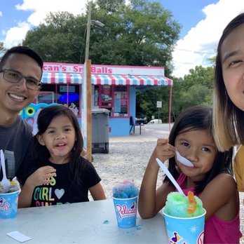 Pelican's SnoBalls - Fun family place for kids - Shaved Ice Near Me - Belmont, North Carolina Pelican's SnoBalls - Fun family place for kids - Shaved Ice Near Me - Belmont, North Carolina