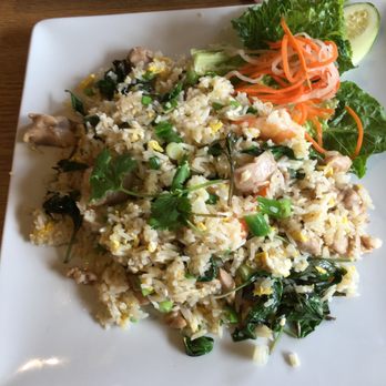 Viet Noms - Shrimp Basil Fried Rice with Chicken and Prawns - Vietnamese Near Me - Livermore, California Viet Noms - Shrimp Basil Fried Rice with Chicken and Prawns - Vietnamese Near Me - Livermore, California