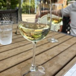 La Barra - Riverside - Vino